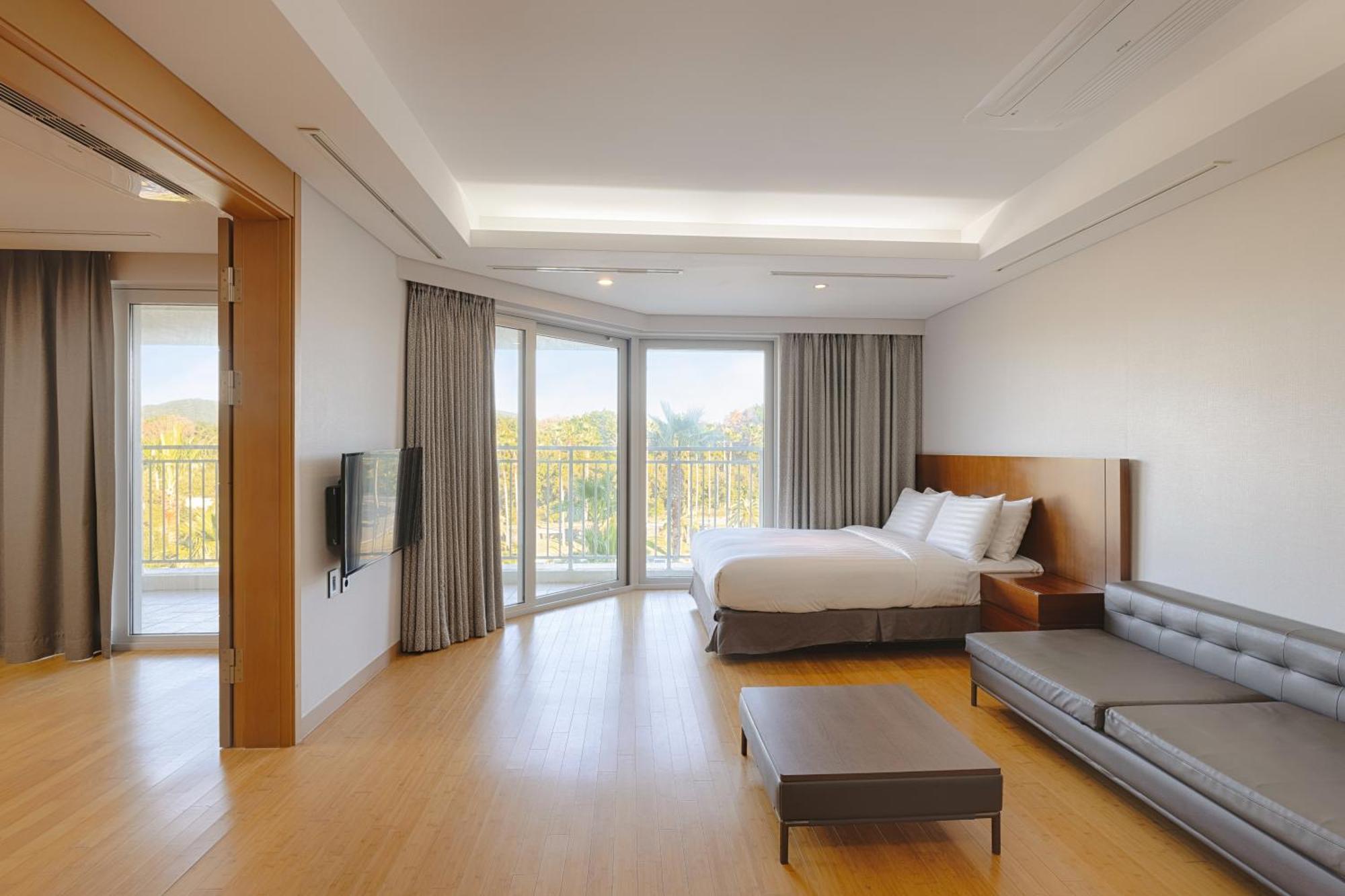 Sono Calm Jeju Hotel Seogwipo Eksteriør billede